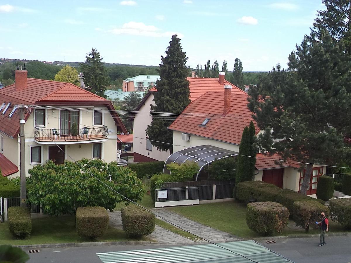 Erika Apartmanhazak Hévíz Εξωτερικό φωτογραφία