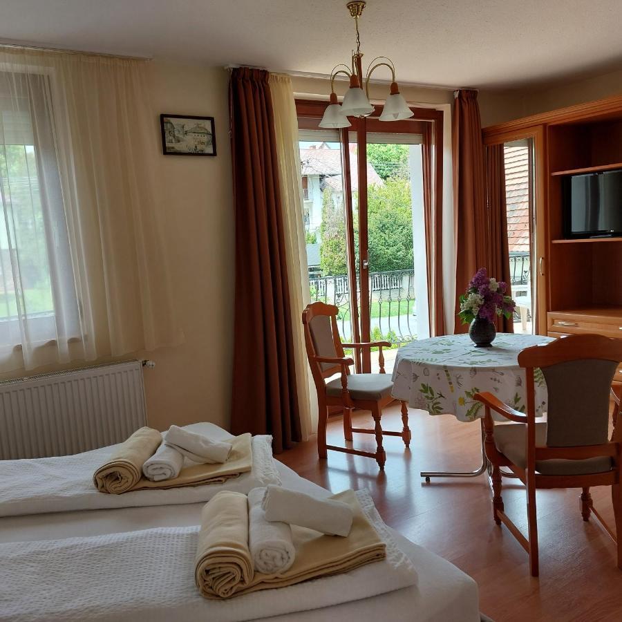 Erika Apartmanhazak Hévíz Εξωτερικό φωτογραφία
