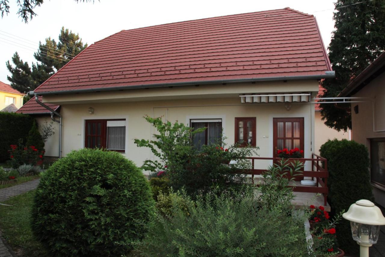 Erika Apartmanhazak Hévíz Εξωτερικό φωτογραφία