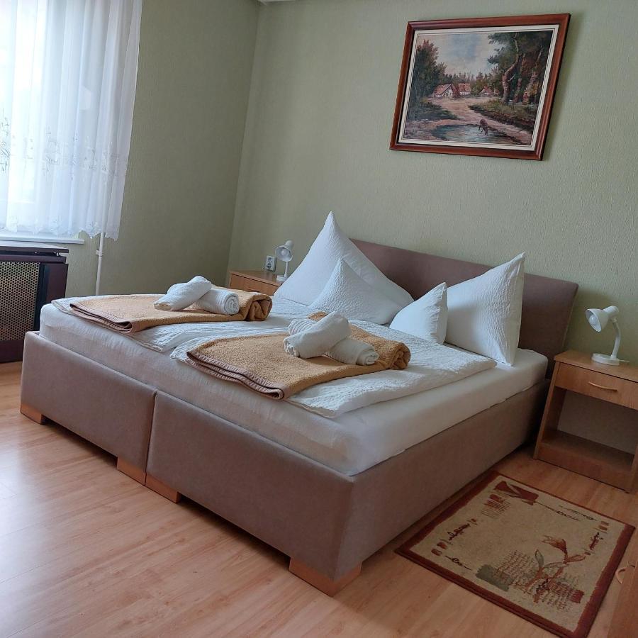 Erika Apartmanhazak Hévíz Εξωτερικό φωτογραφία