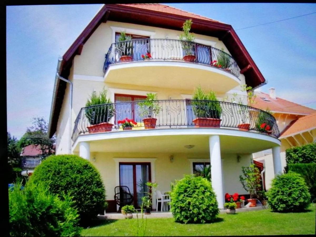 Erika Apartmanhazak Hévíz Εξωτερικό φωτογραφία