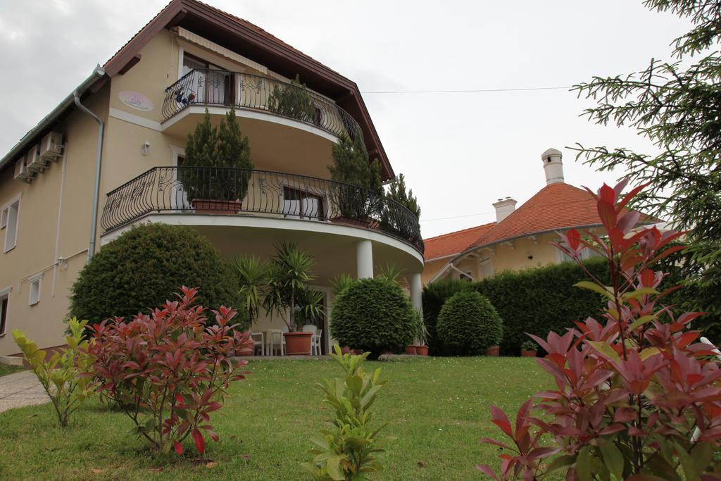 Erika Apartmanhazak Hévíz Εξωτερικό φωτογραφία
