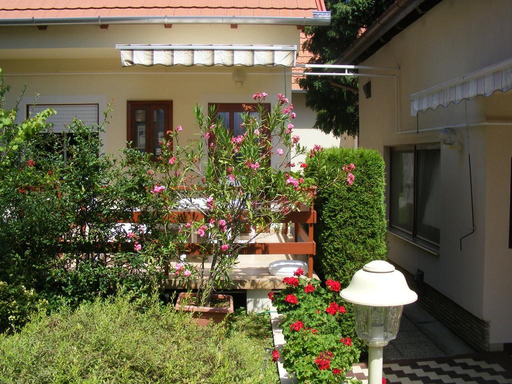 Erika Apartmanhazak Hévíz Εξωτερικό φωτογραφία