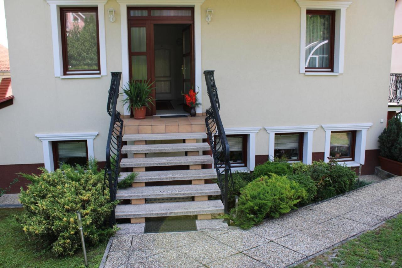 Erika Apartmanhazak Hévíz Εξωτερικό φωτογραφία